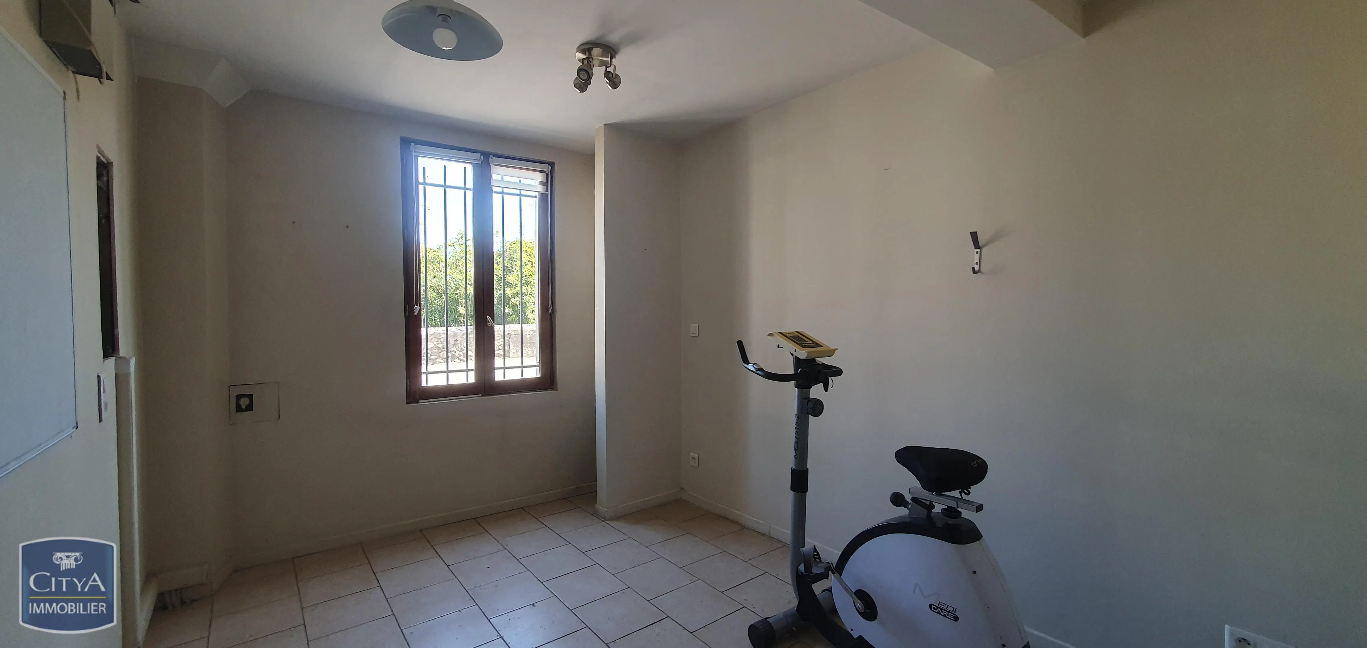 Photo 19 Maison 9 pièces 200m²