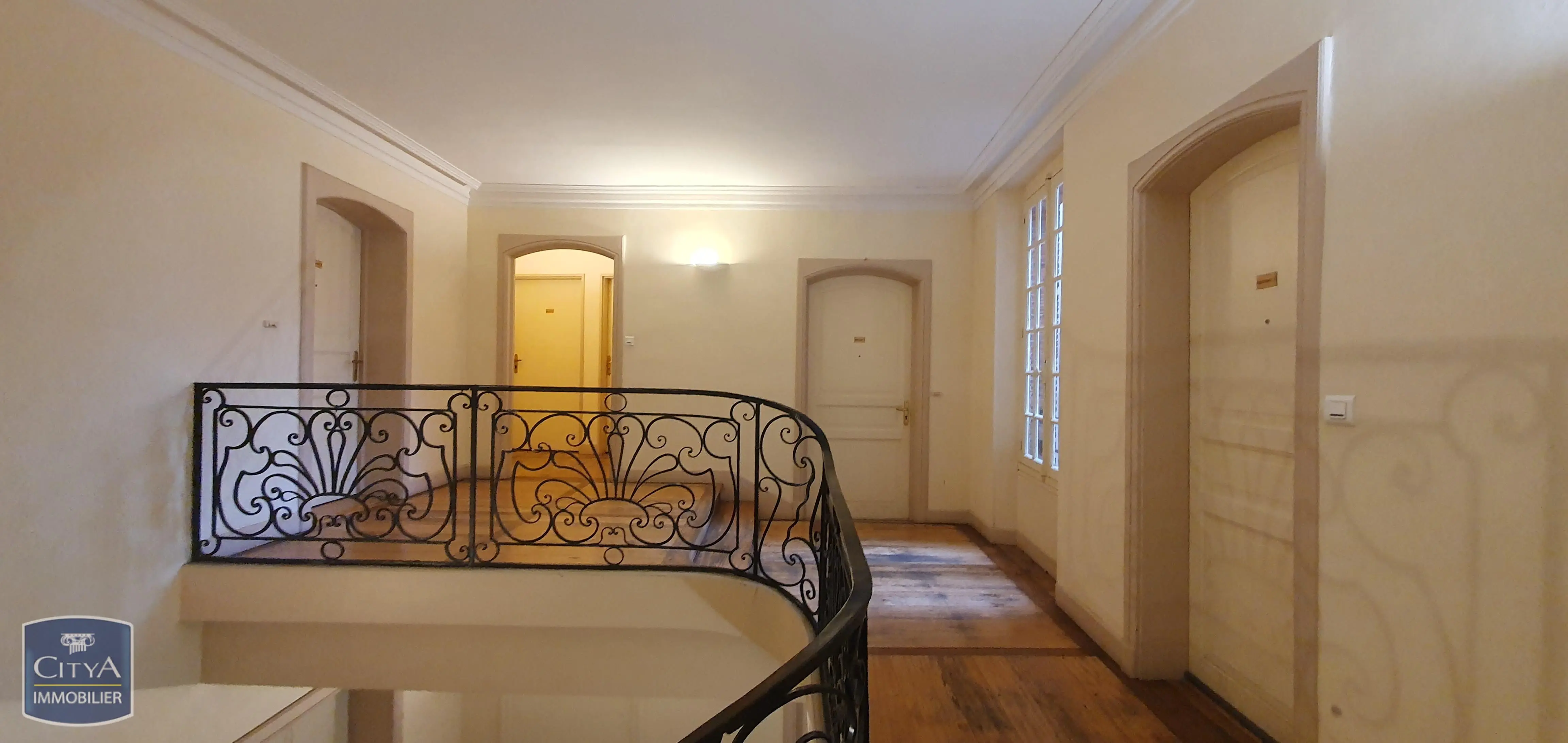 Photo 2 Appartement 4 pièces 95.92m²