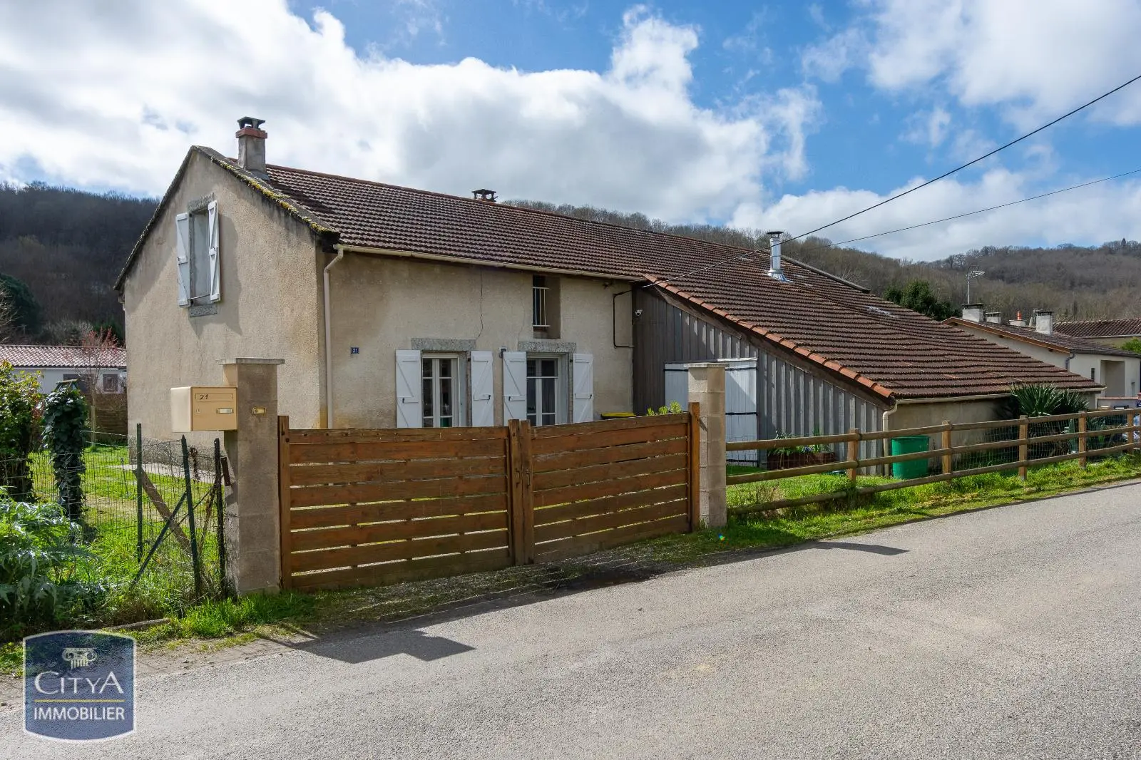 Photo 2 Maison 7 pièces 268m²