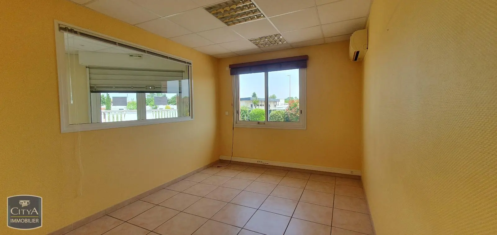Photo 5 Local Professionnel 9 pièces 170m²