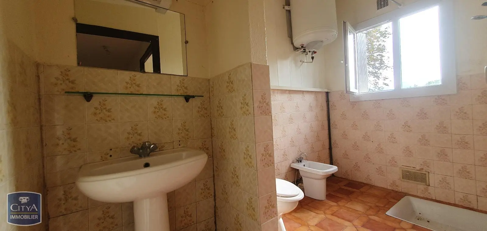 Photo 12 immeuble Escosse