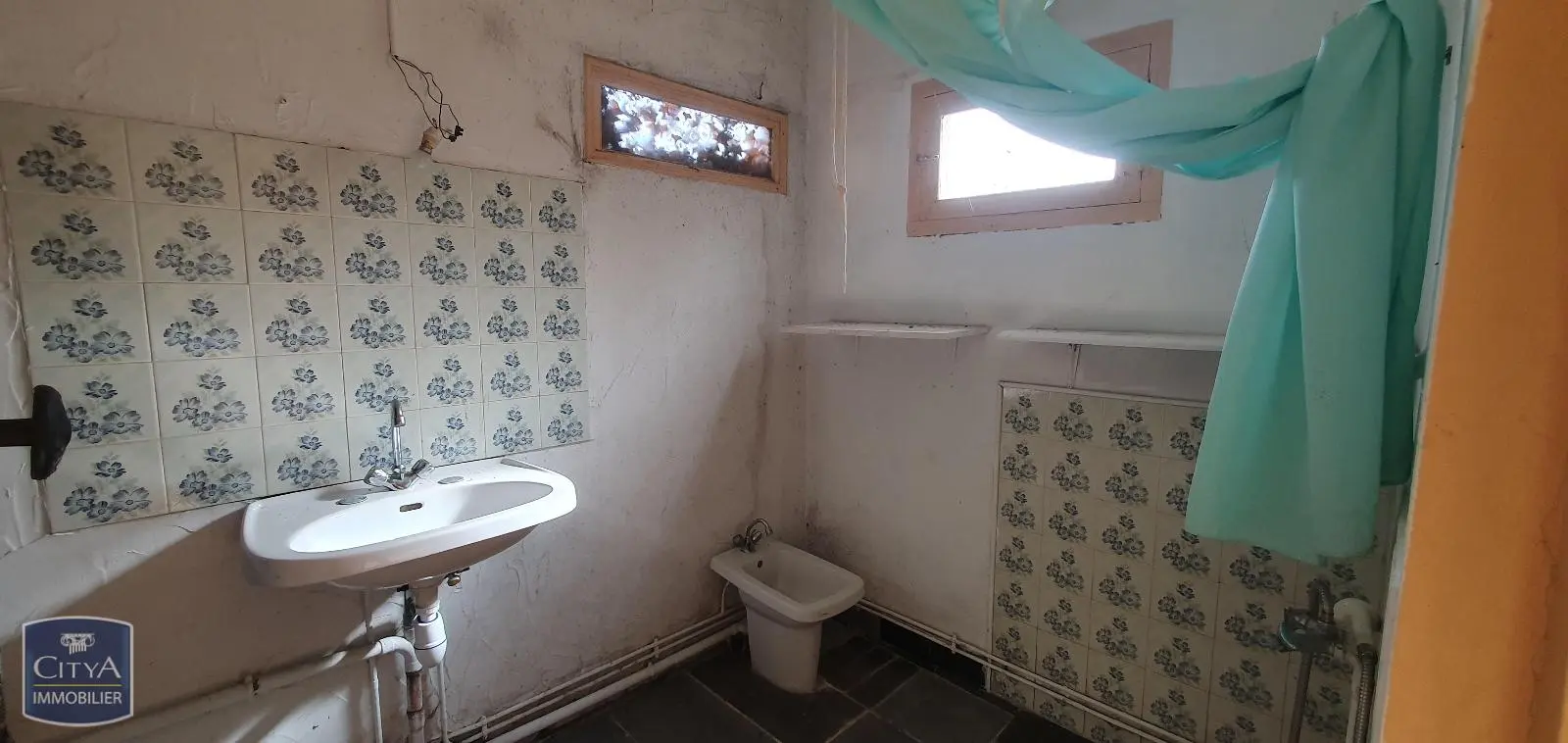 Photo 37 immeuble Escosse