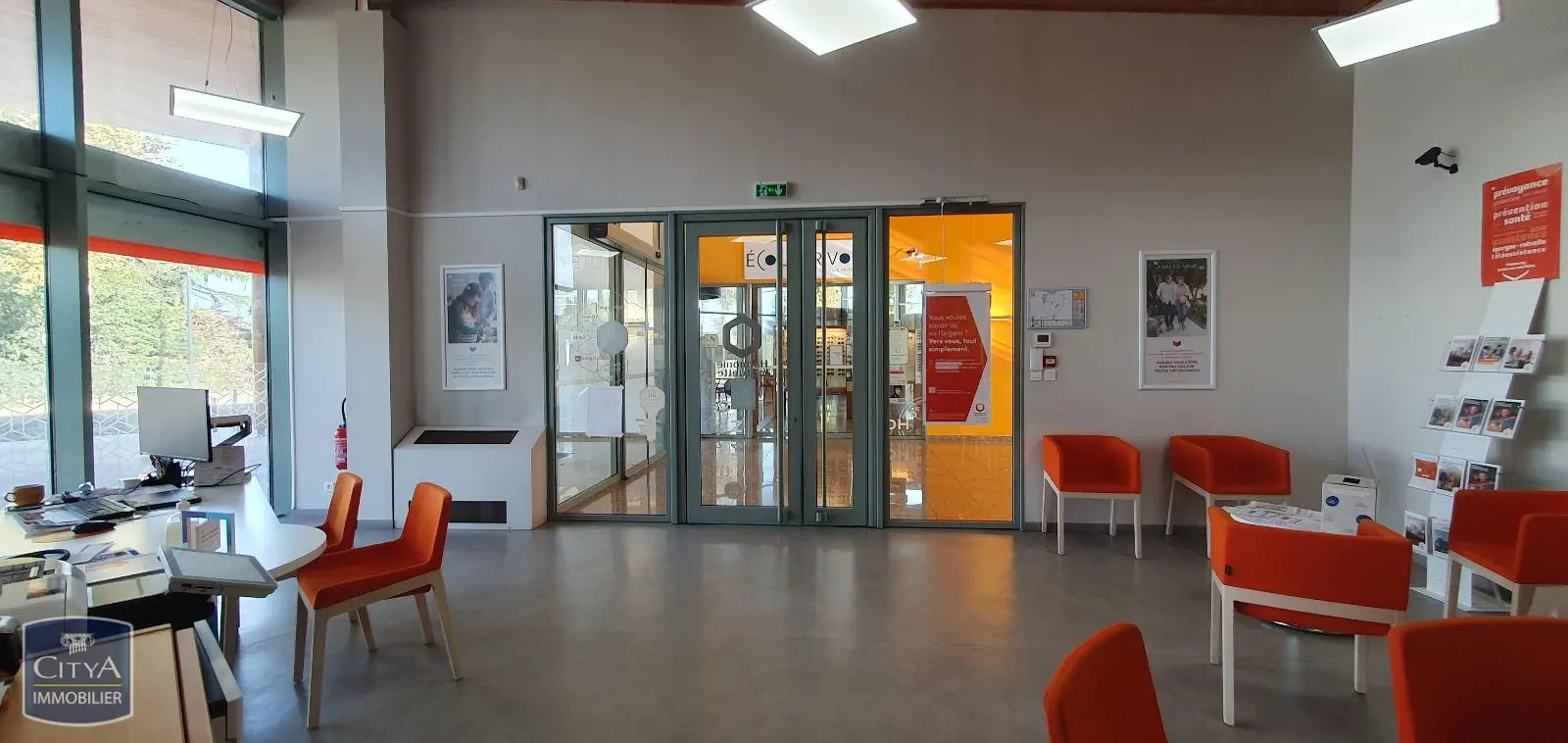 Photo 11 Local Commercial 739m²