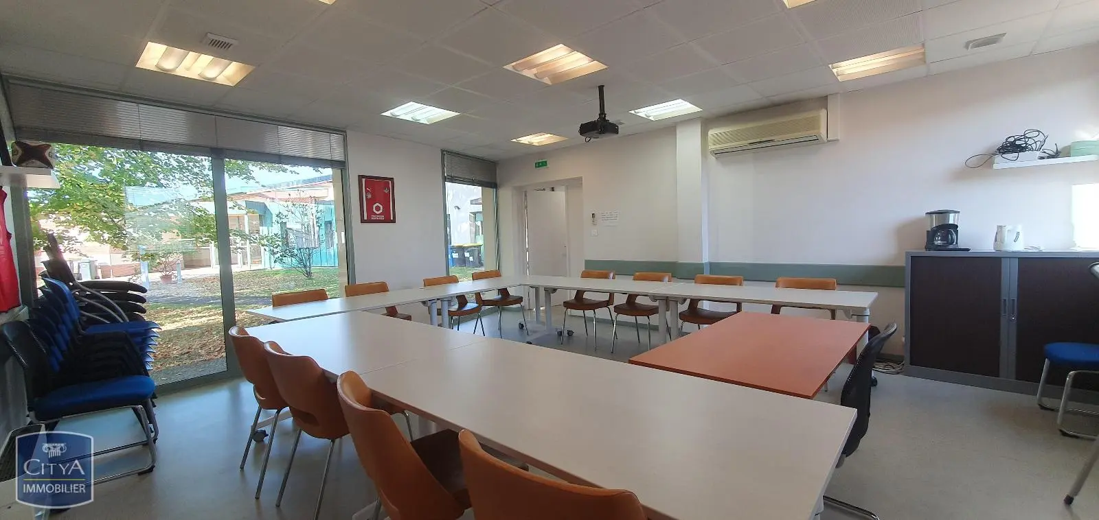 Photo 17 Local Commercial 739m²