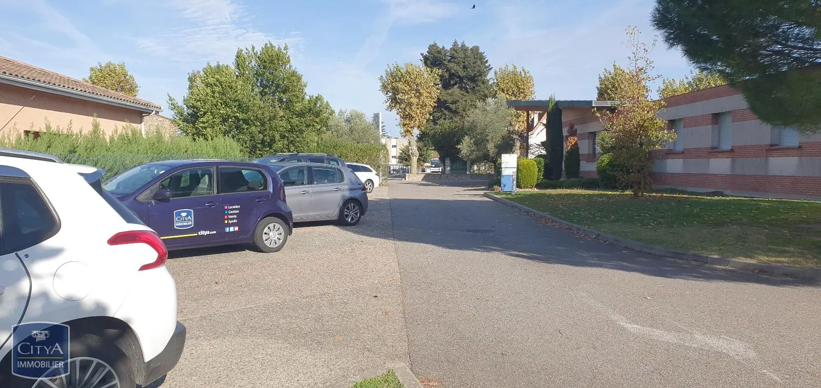 Photo 9 Local Commercial 739m²