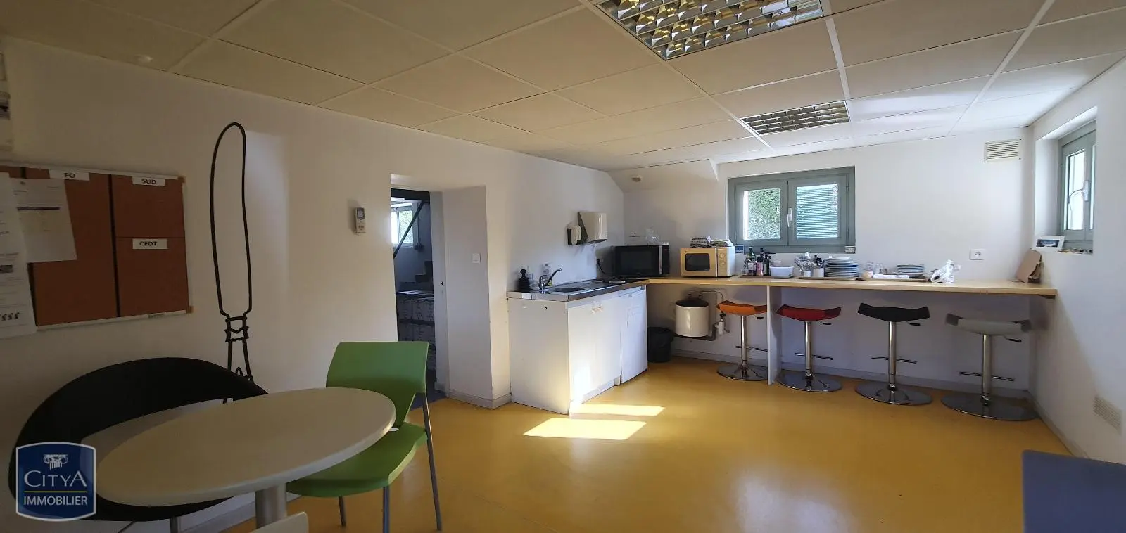 Photo 23 Local Commercial 739m²