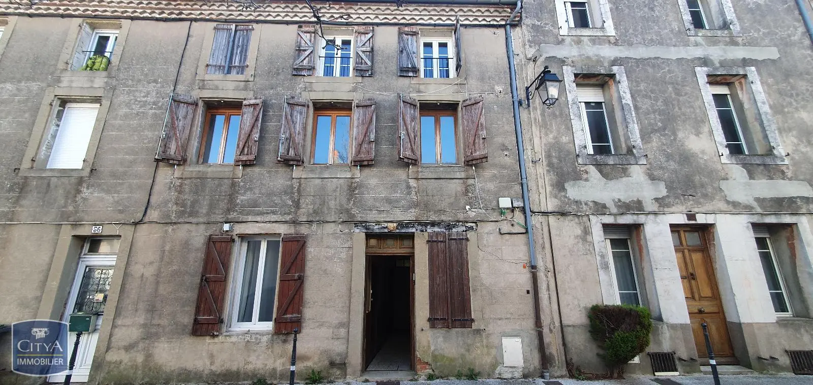 Photo 1 Immeuble 200m²