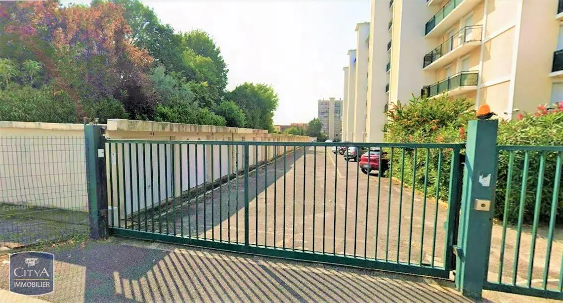Photo 1 Parking 6m²