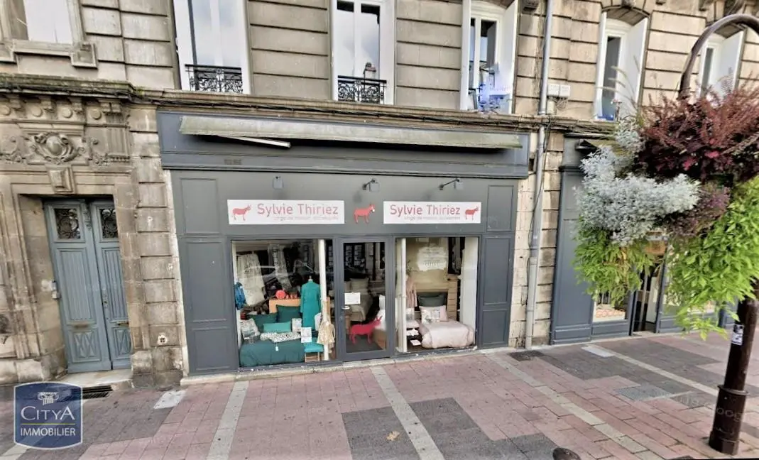 Photo 2 Local Commercial 66.98m²