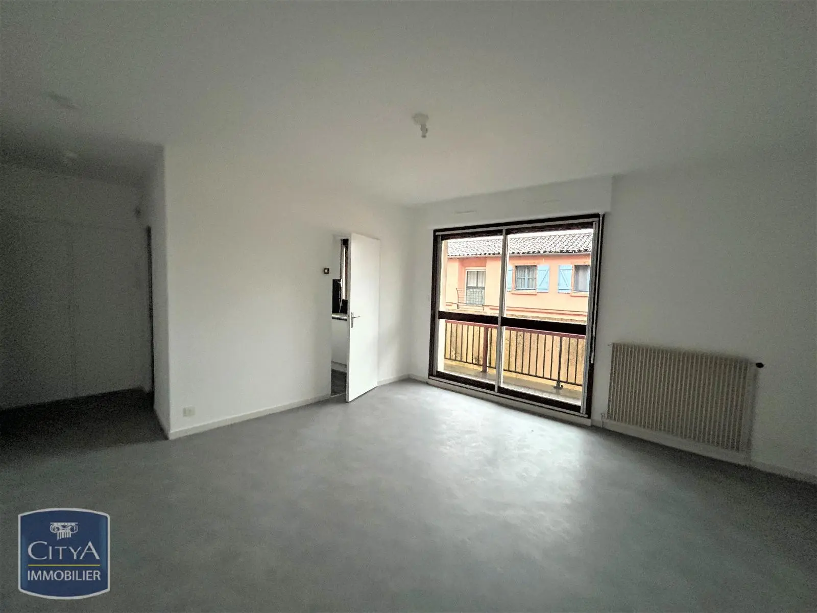 Photo 3 Appartement 1 pièce 27.85m²