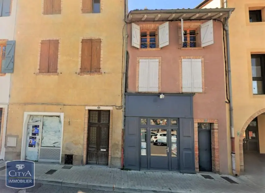 Photo 1 Local Commercial