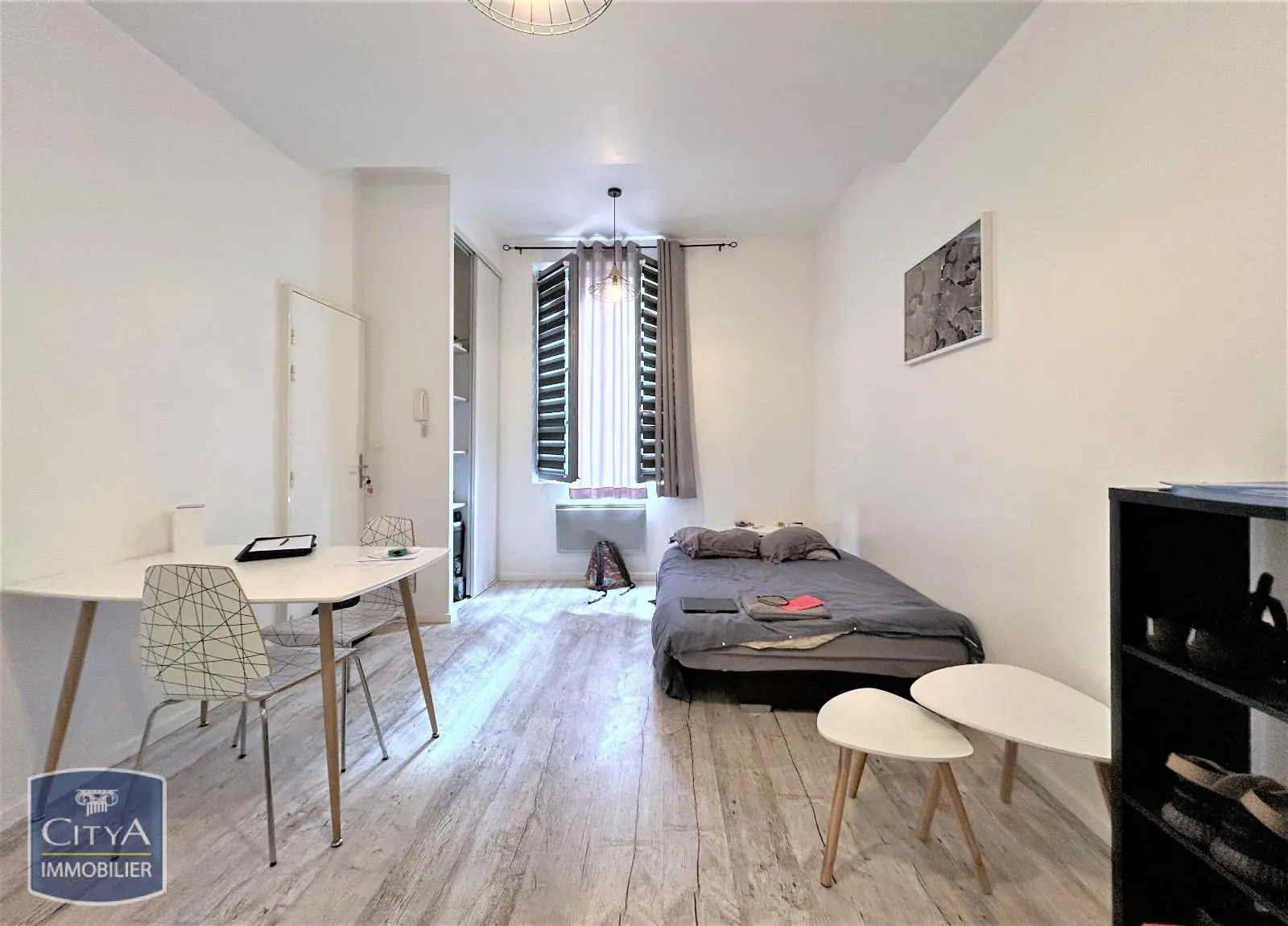 Photo 1 Appartement 1 pièce 22.94m²