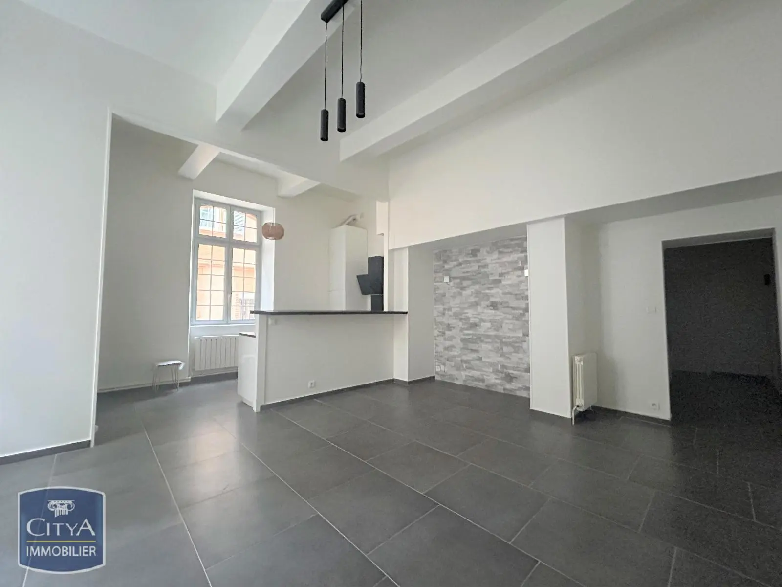 Photo 1 Appartement 4 pièces 100.72m²