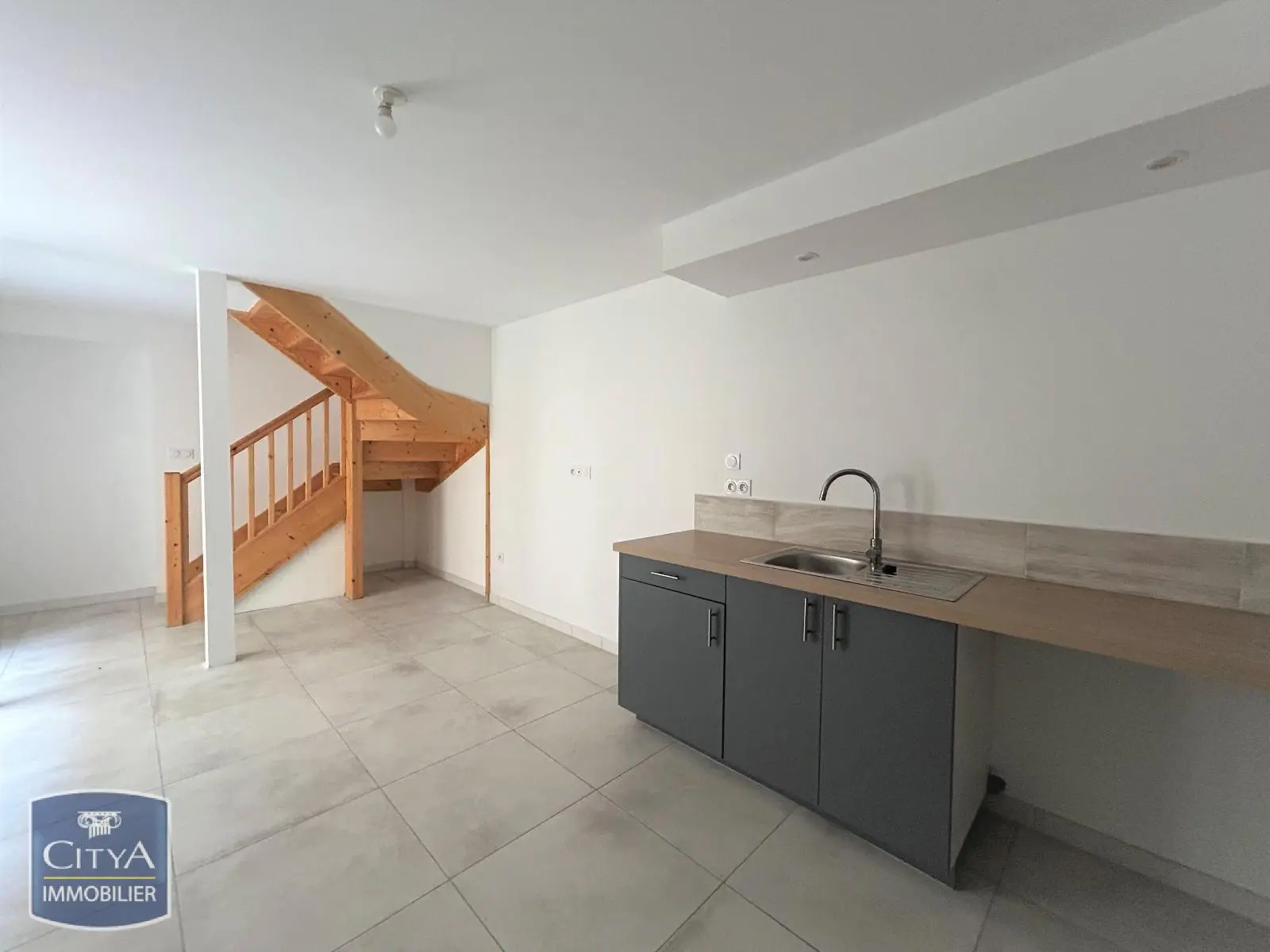 Photo 2 Appartement 4 pièces 84.23m²