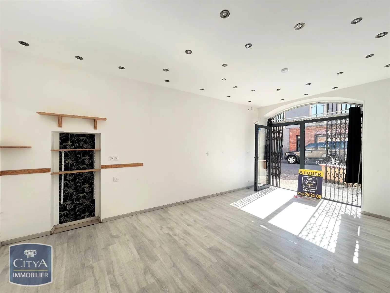 Photo 2 Local Commercial 45.94m²