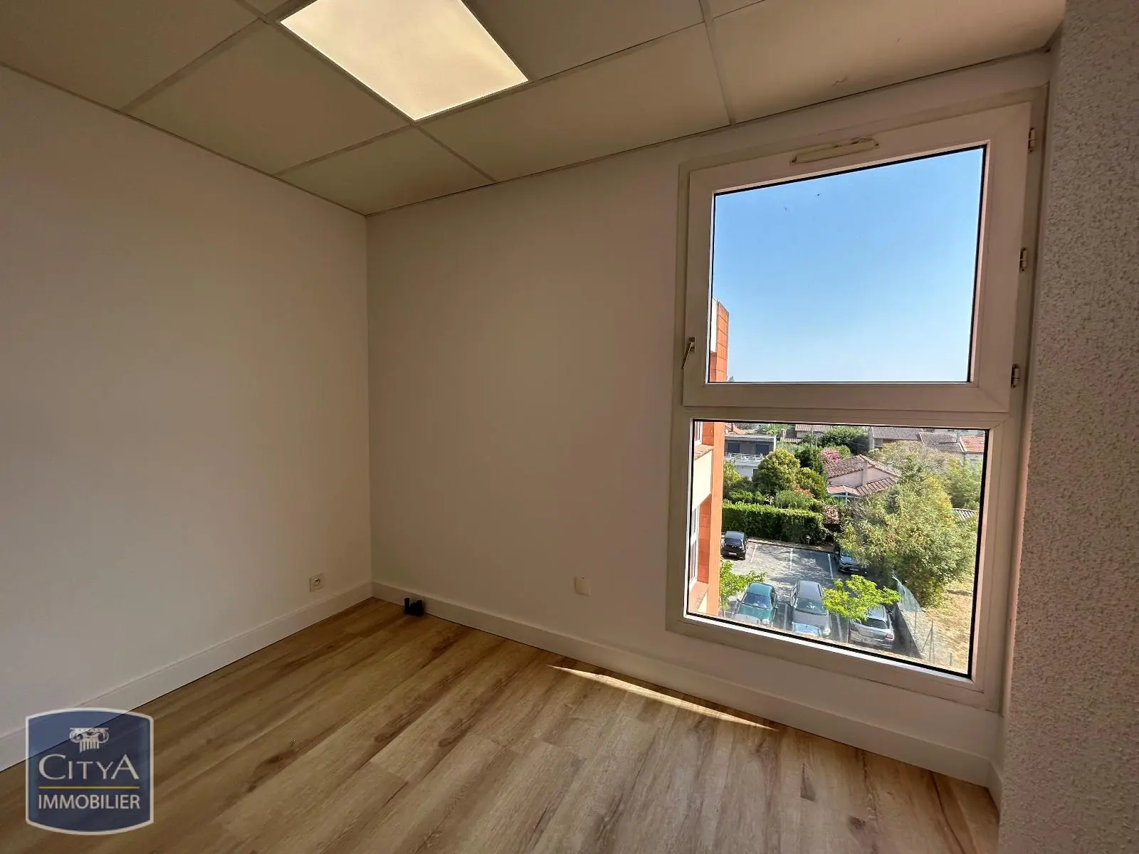 Photo 6 Local Professionnel 1 pièce 12.61m²