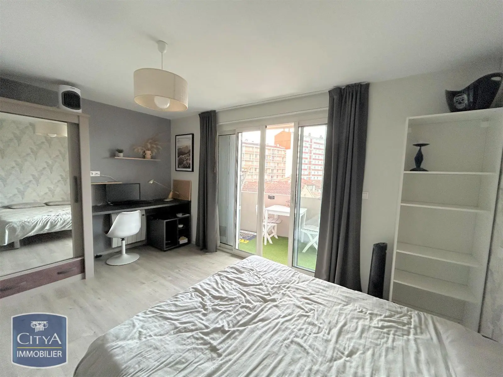 Photo 2 Appartement 1 pièce 24.66m²