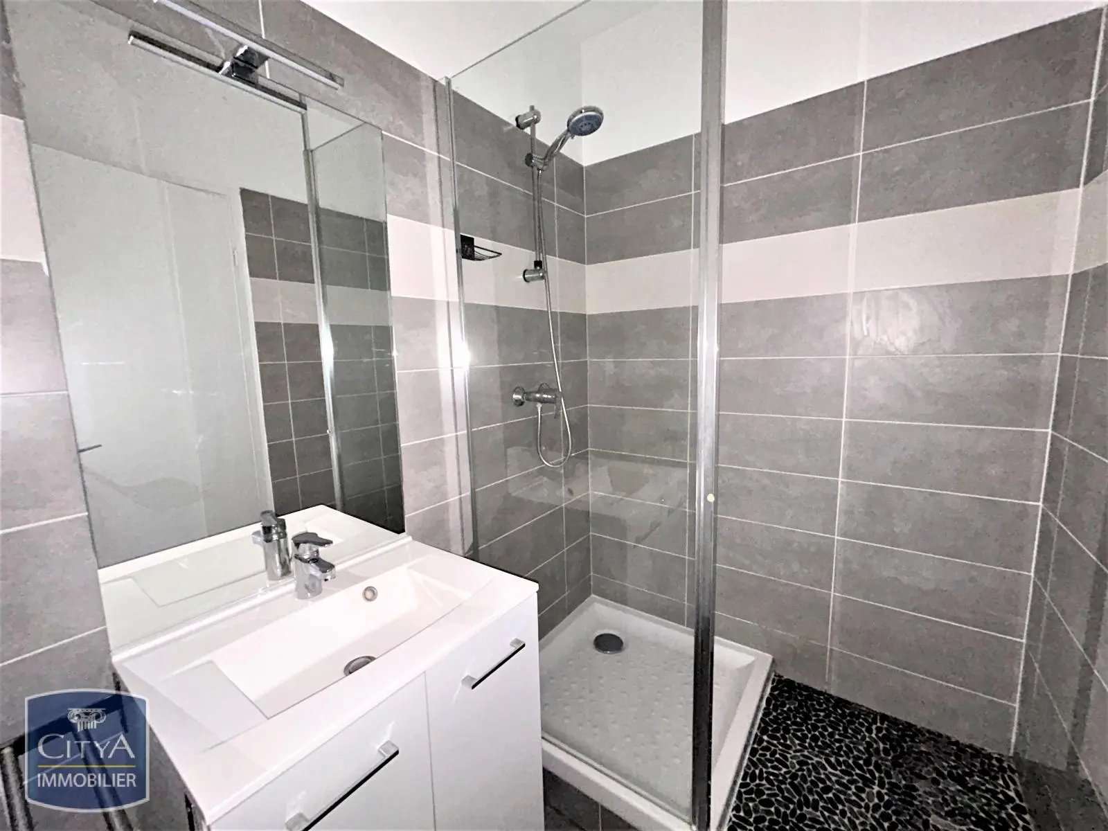 Photo 5 Appartement 1 pièce 27.85m²