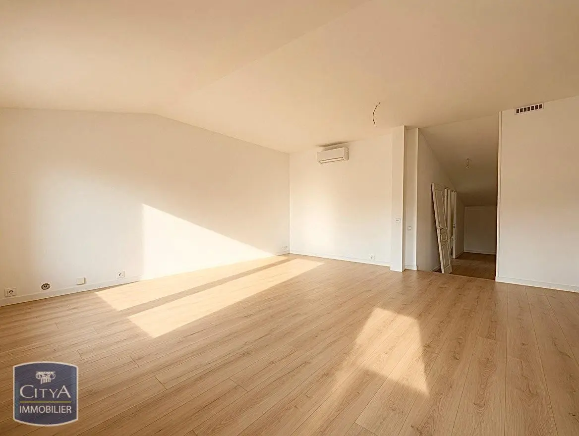 Photo 1 Appartement 3 pièces 49.8m²