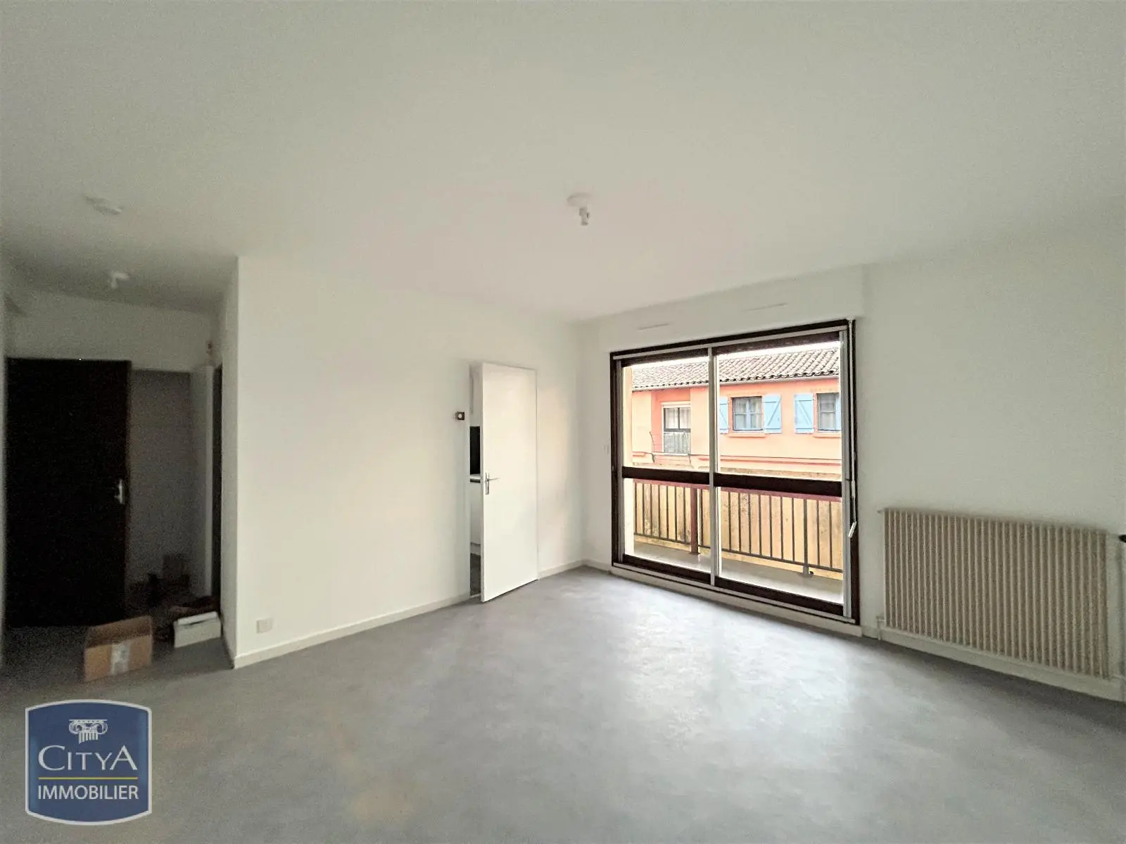 Photo 2 Appartement 1 pièce 27.85m²