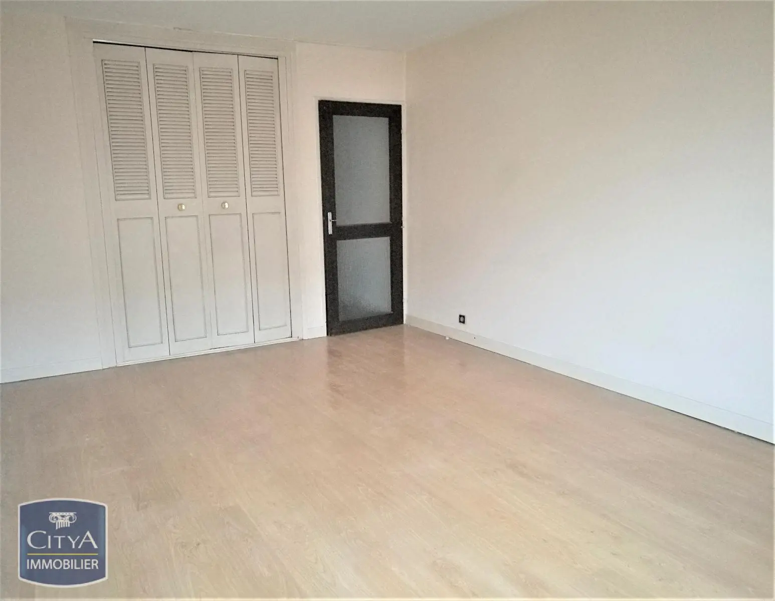 Photo 2 Appartement 1 pièce 31.6m²