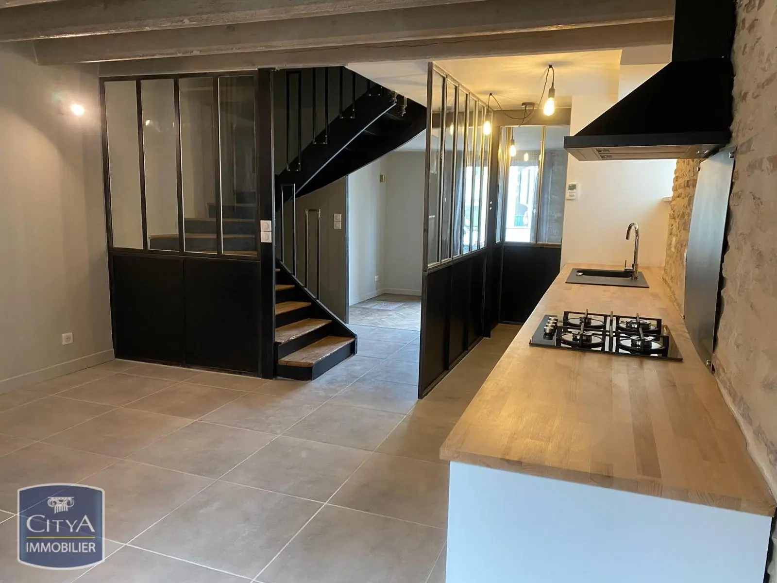 Photo 1 Maison 4 pièces 92.82m²