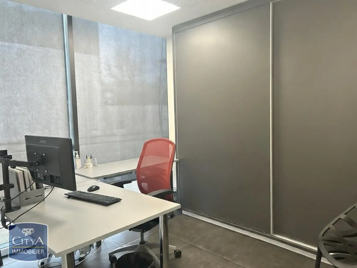 Photo 3 Local Professionnel