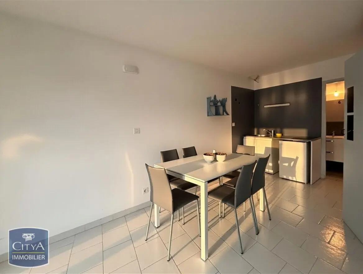 Photo 3 Appartement 1 pièce 35.81m²