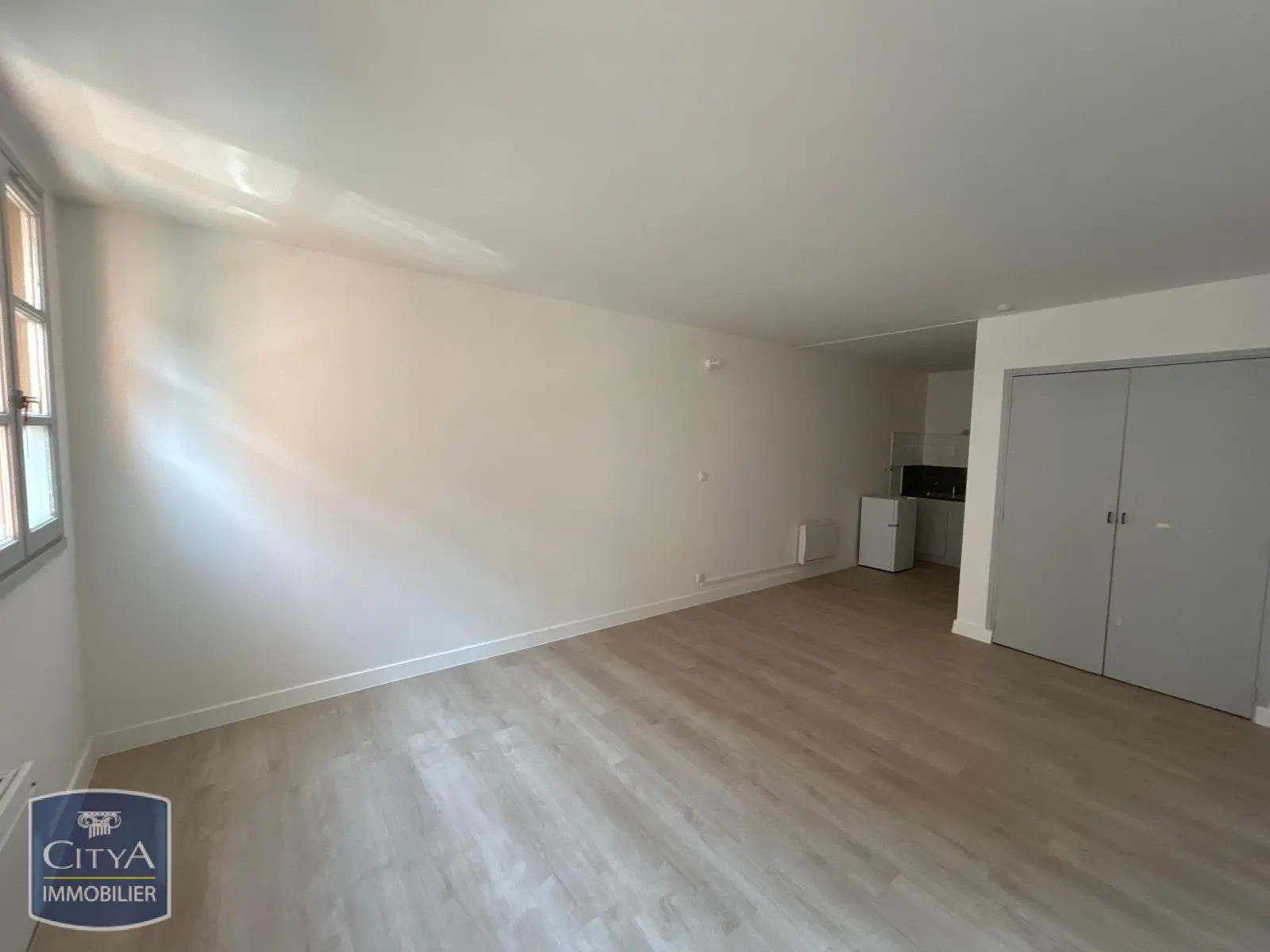 Photo 2 Appartement 1 pièce 30.01m²