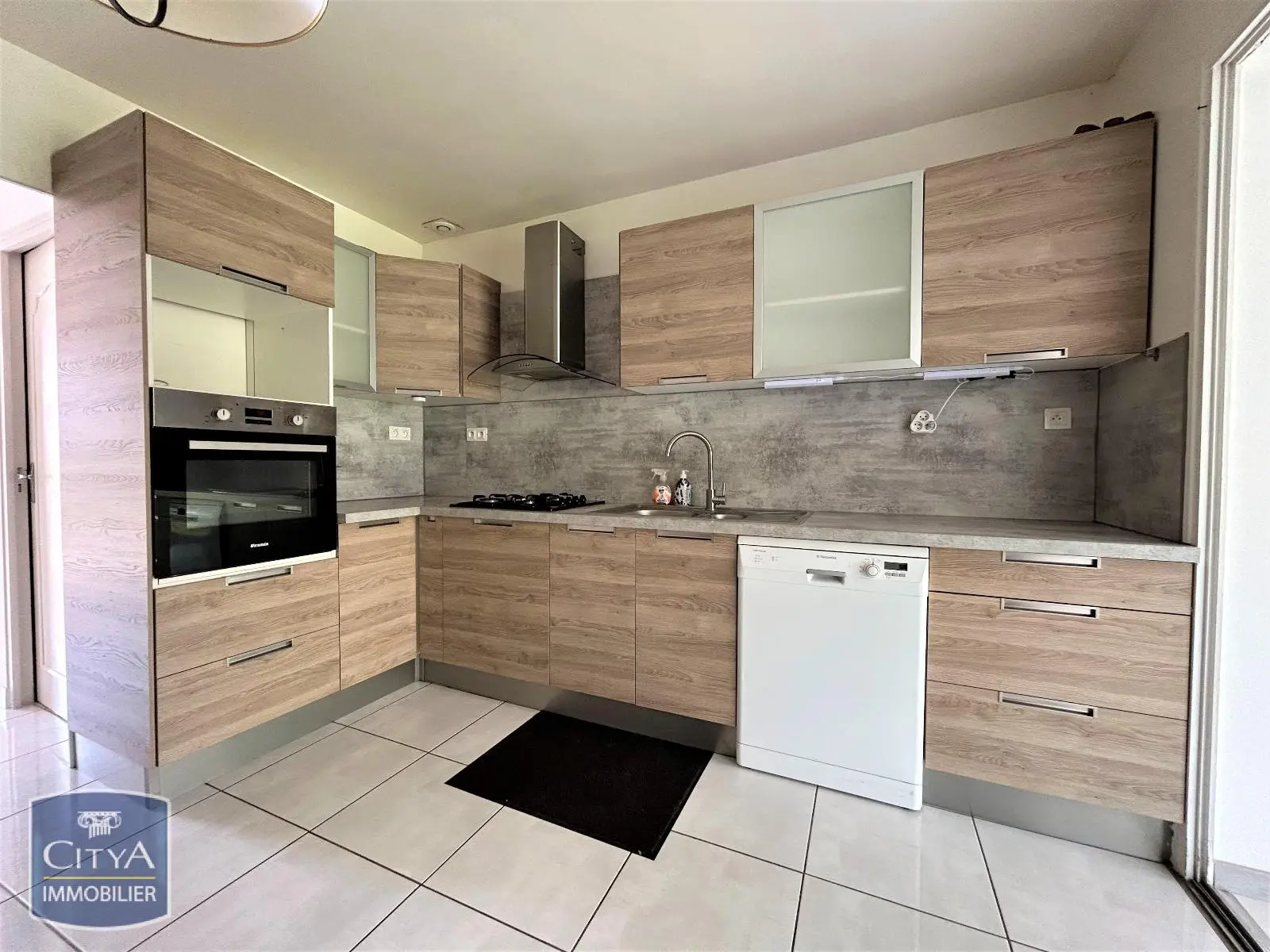 Photo 5 Maison 6 pièces 144m²