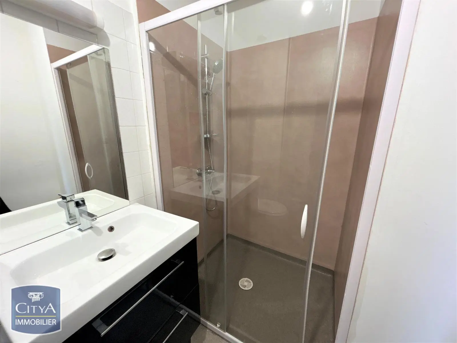 Photo 3 Appartement 2 pièces 32m²