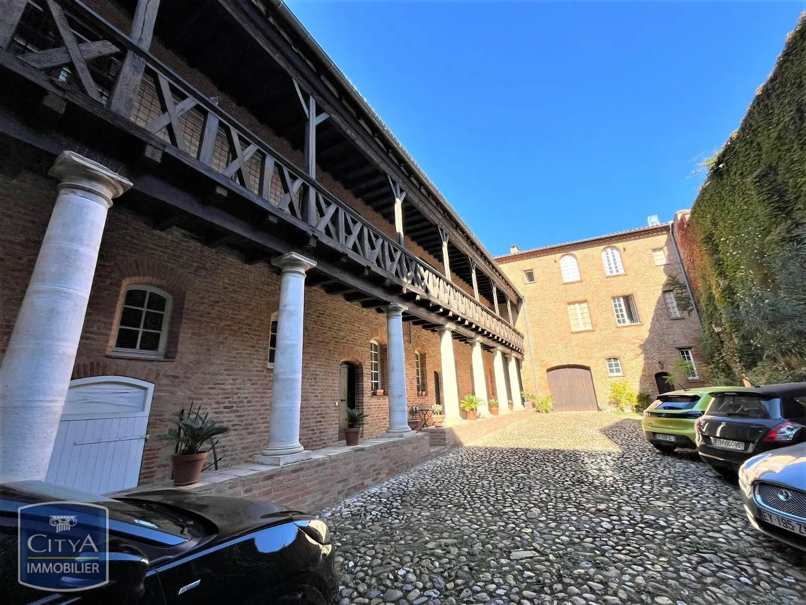 Photo 1 Appartement 3 pièces 100.72m²