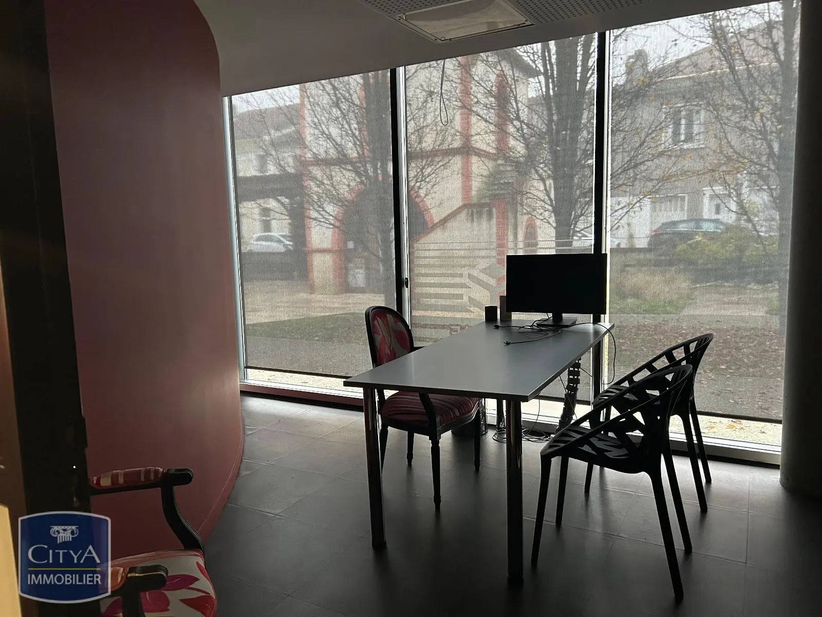 Photo 8 Local Commercial