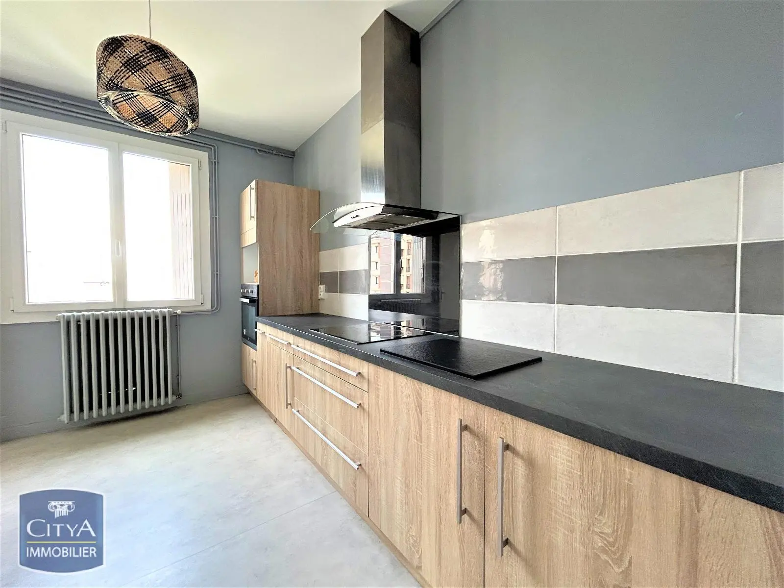 Photo 1 Appartement 4 pièces 93.98m²