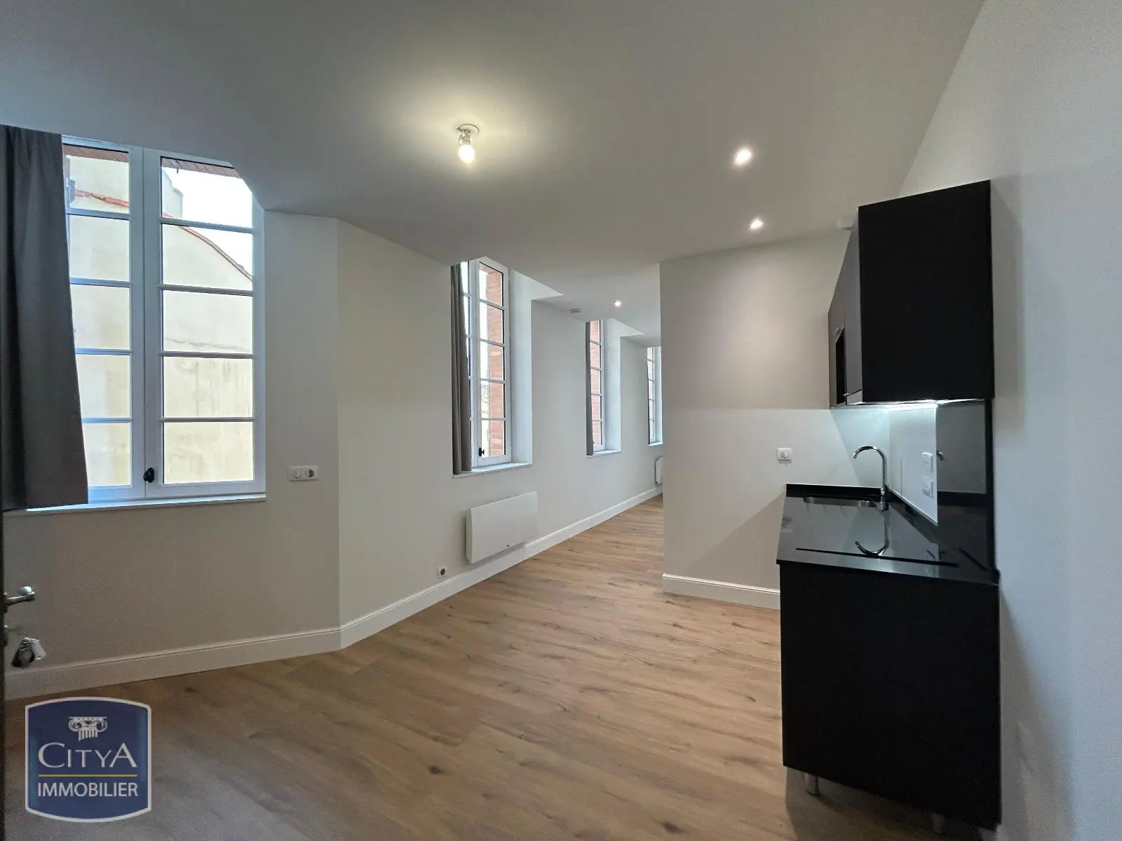 Photo 1 Appartement 1 pièce 34.02m²