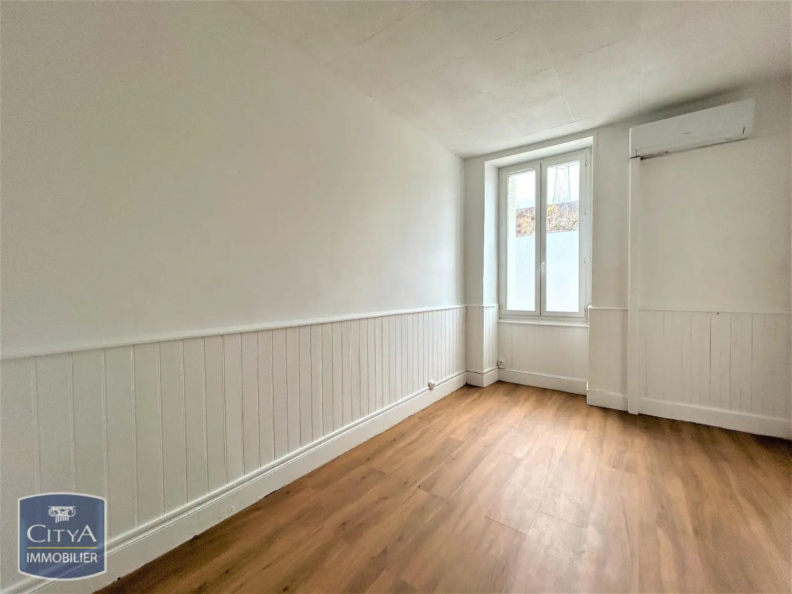 Photo 2 Appartement 1 pièce 17.5m²