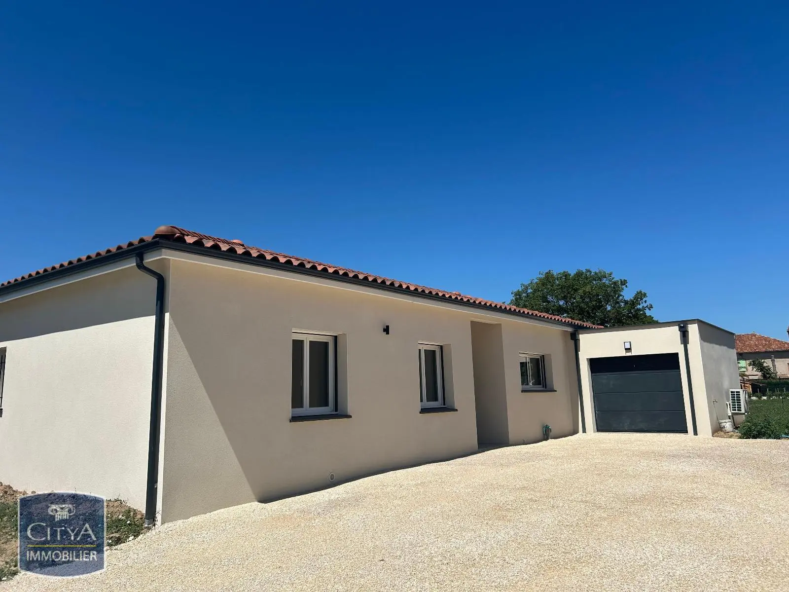 Photo 1 Maison 5 pièces 118.4m²