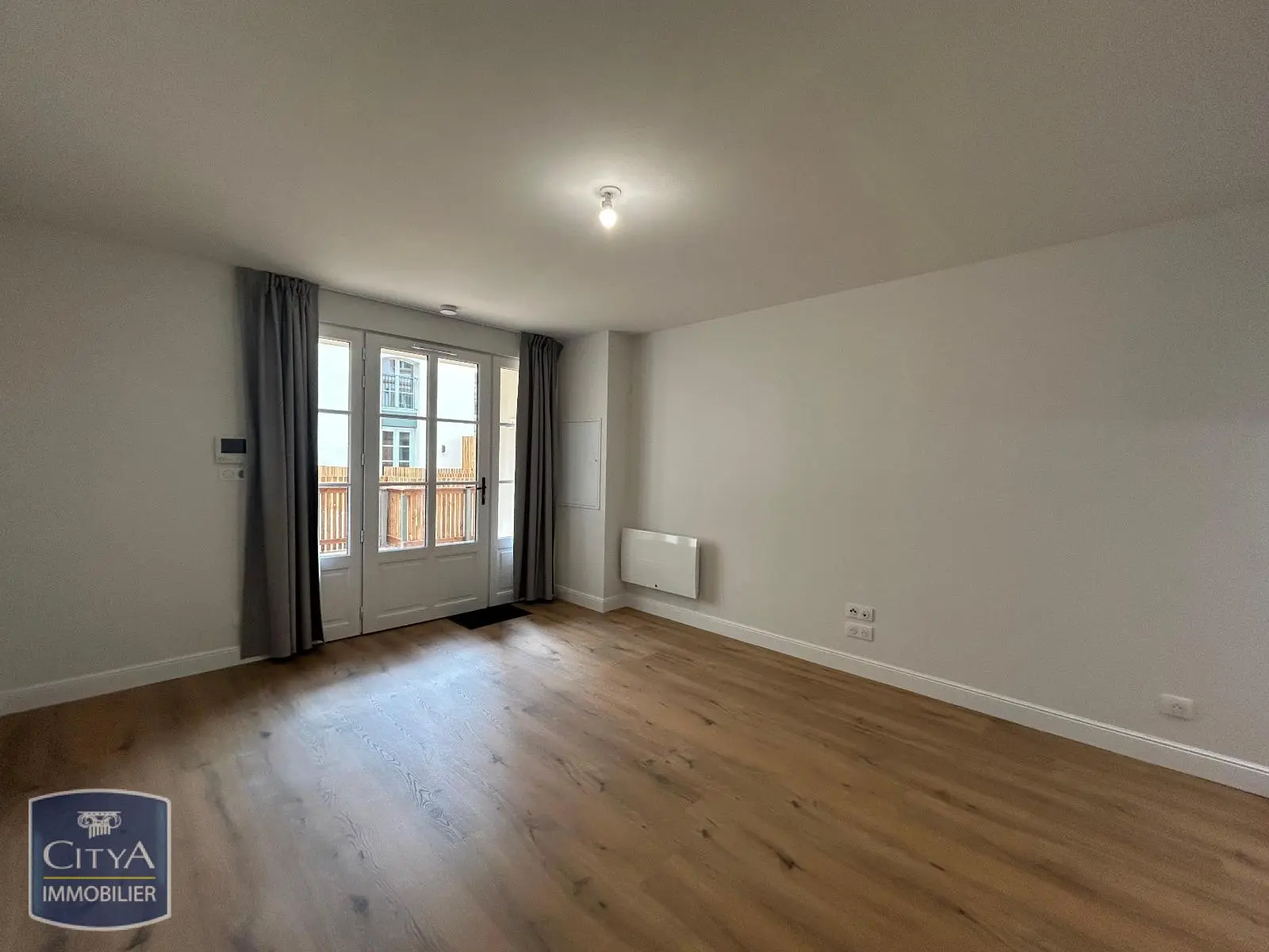Photo 1 Appartement 1 pièce 25.12m²