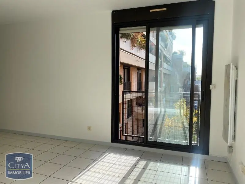 Photo 2 Appartement 1 pièce 24.89m²