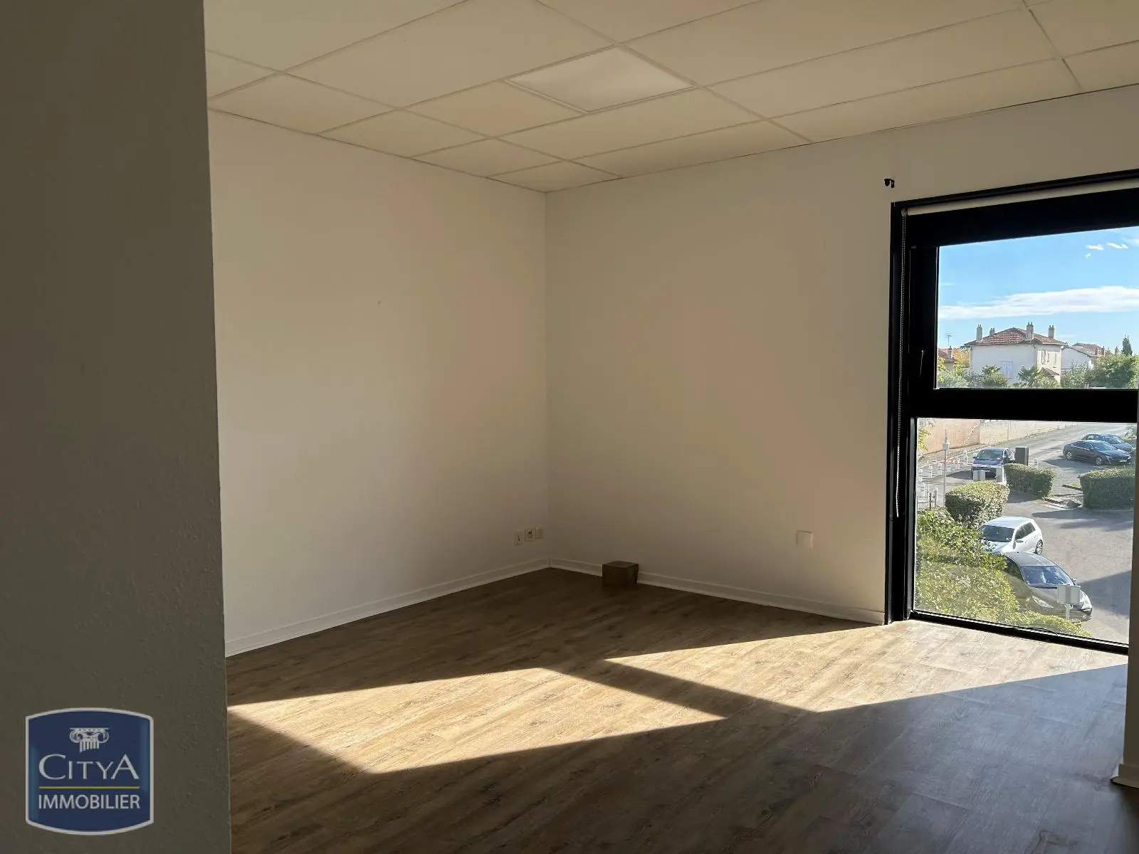 Photo 7 Local Professionnel 1 pièce 17.48m²