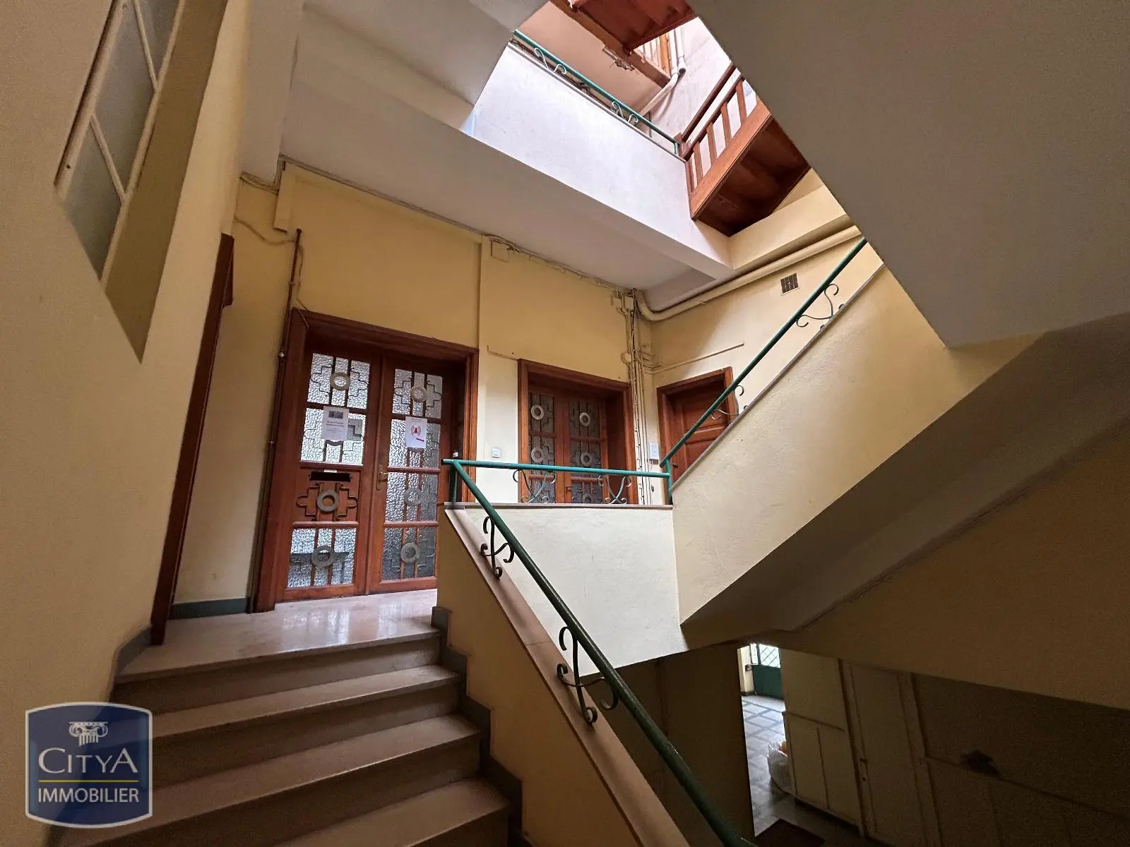 Photo 2 Local Professionnel 66.16m²