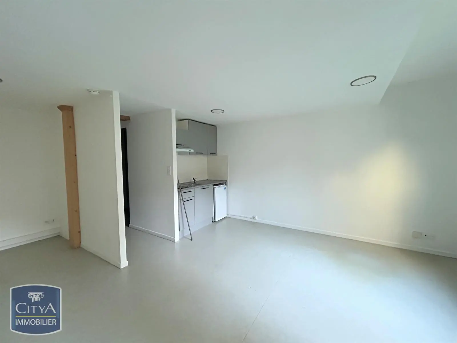 Photo 1 Appartement 1 pièce 30m²