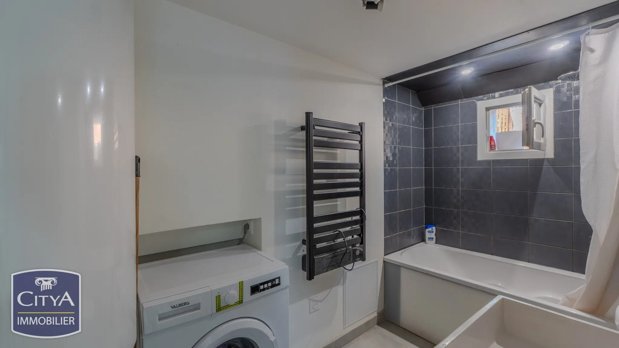 Photo 29 Immeuble 180m²