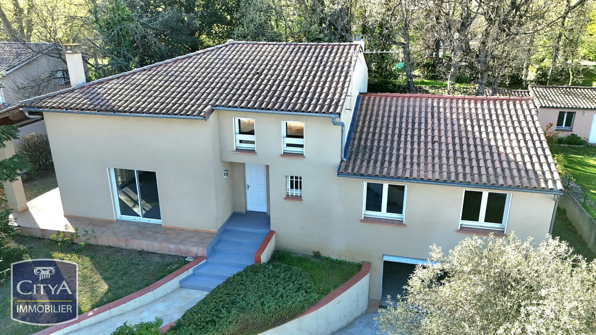 Photo 2 Maison 5 pièces 160m²