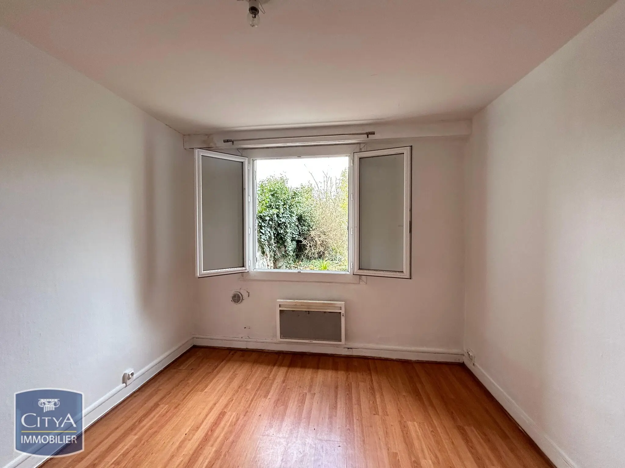 Photo 3 Immeuble 198m²