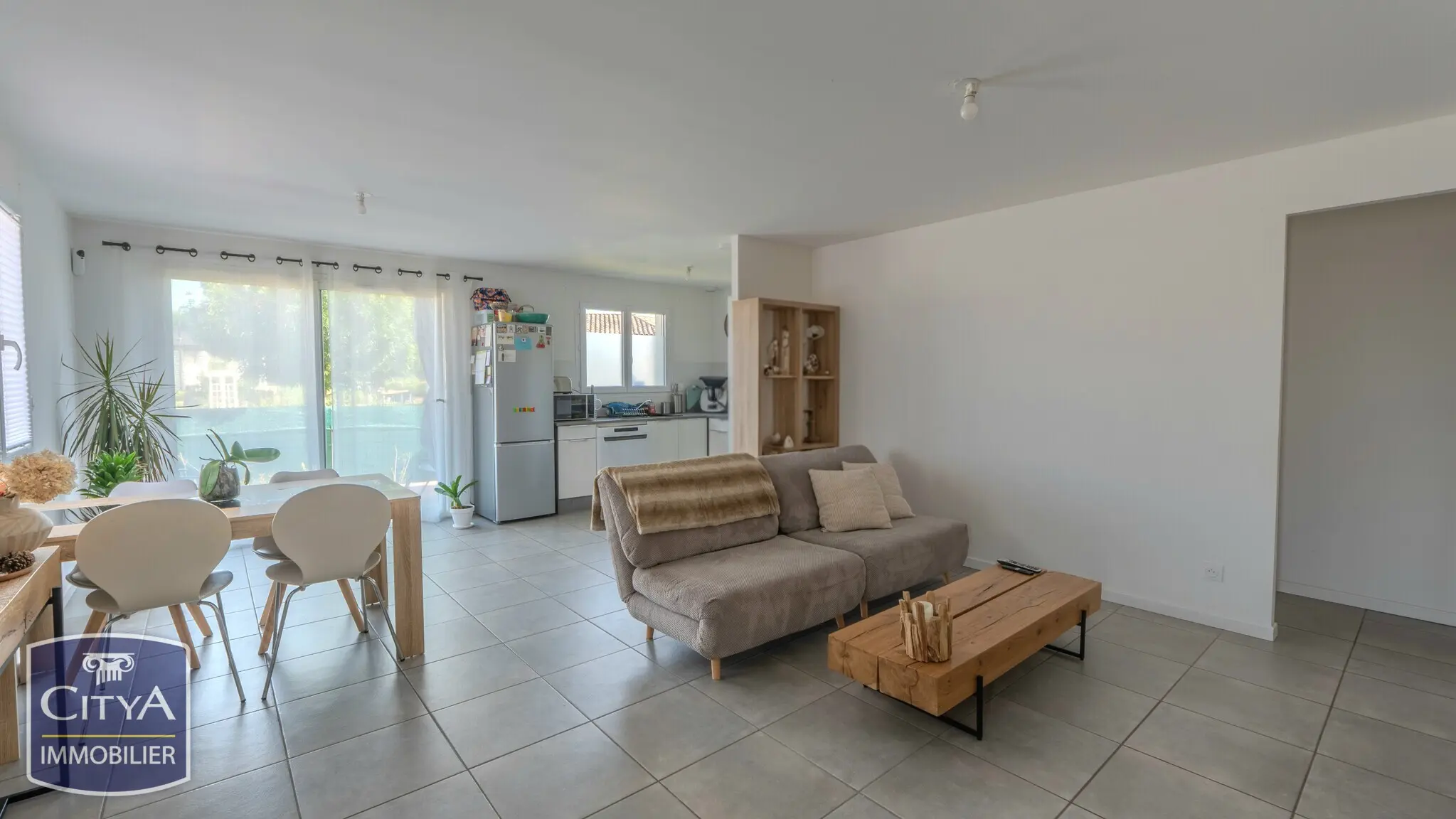Photo 2 Immeuble 145m²