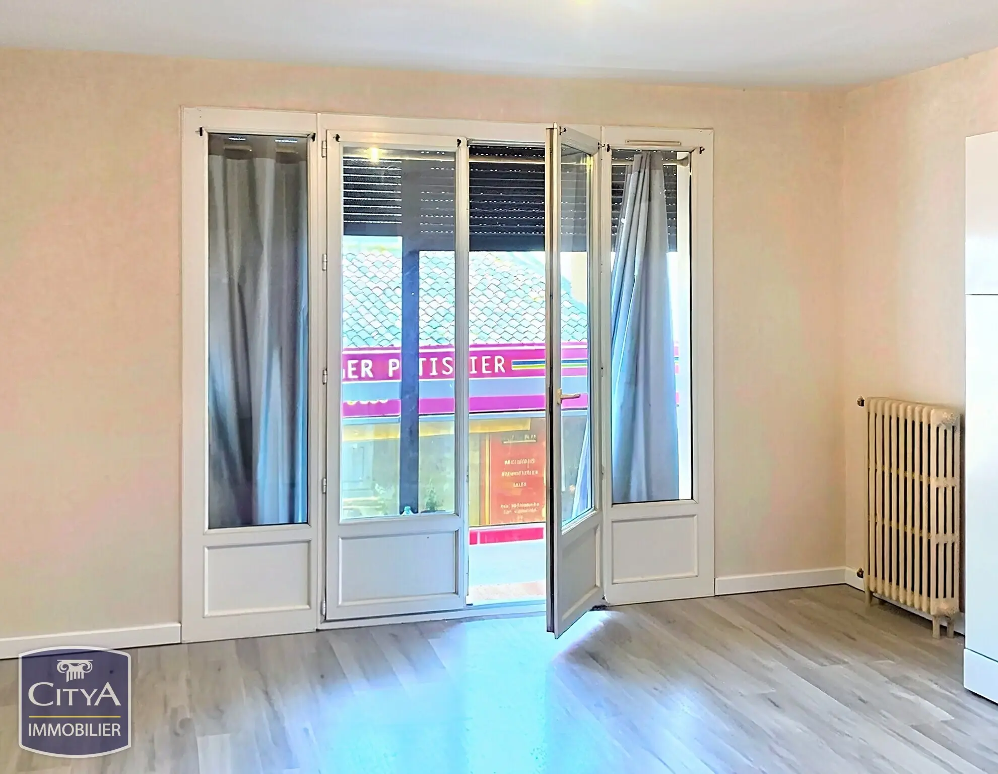 Photo 1 Appartement 1 pièce 23.1m²