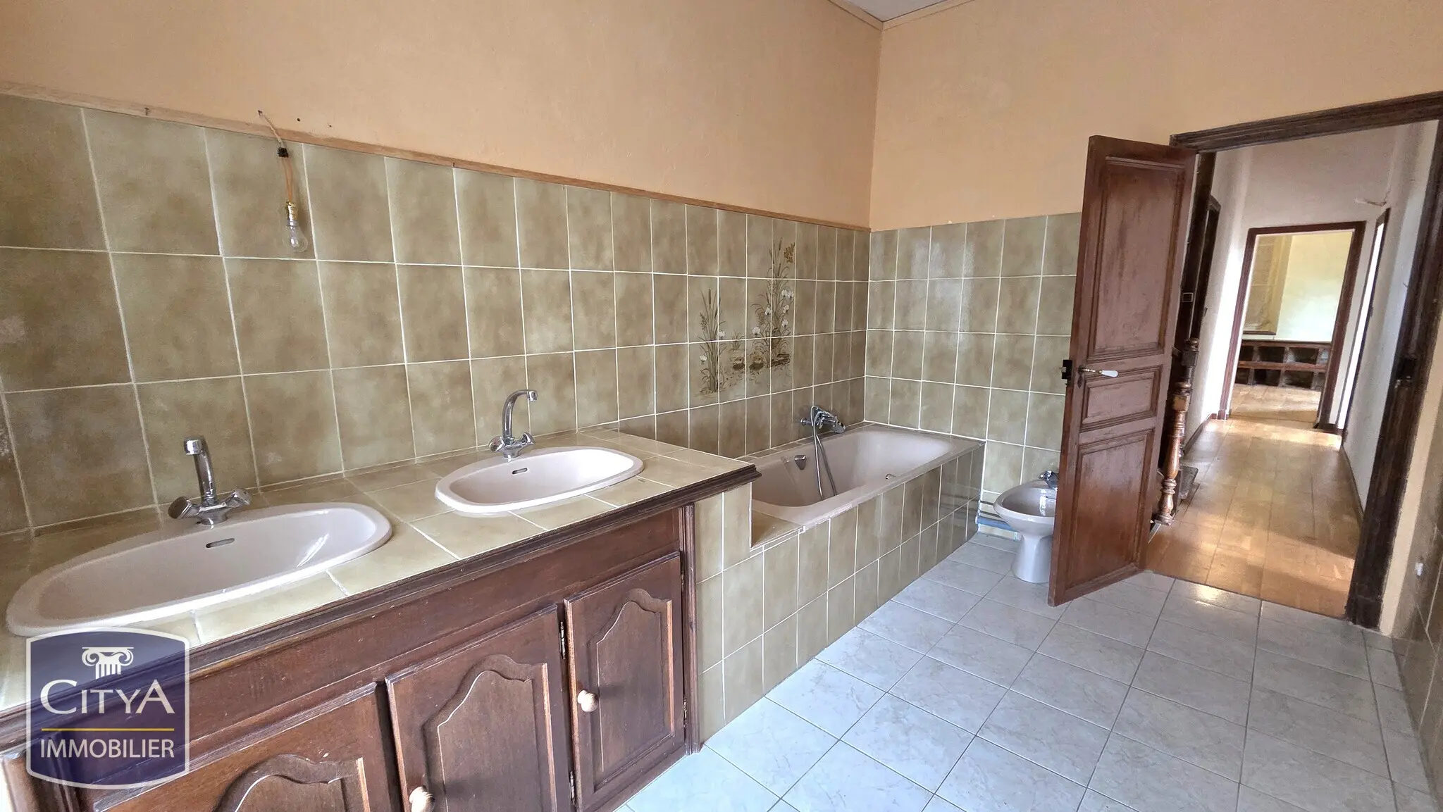 Photo 19 Maison 7 pièces 196m²