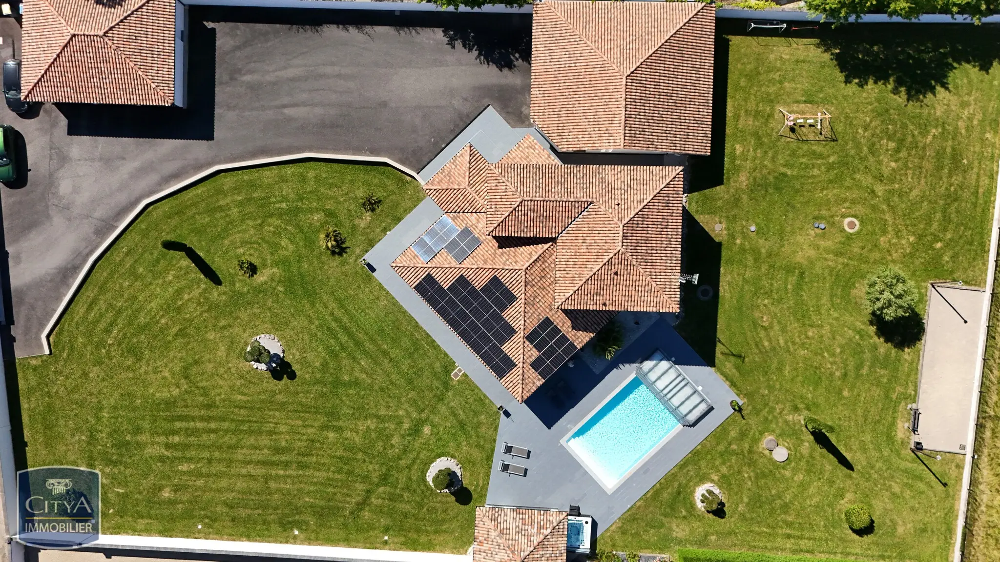 Photo 12 Maison 7 pièces 235m²