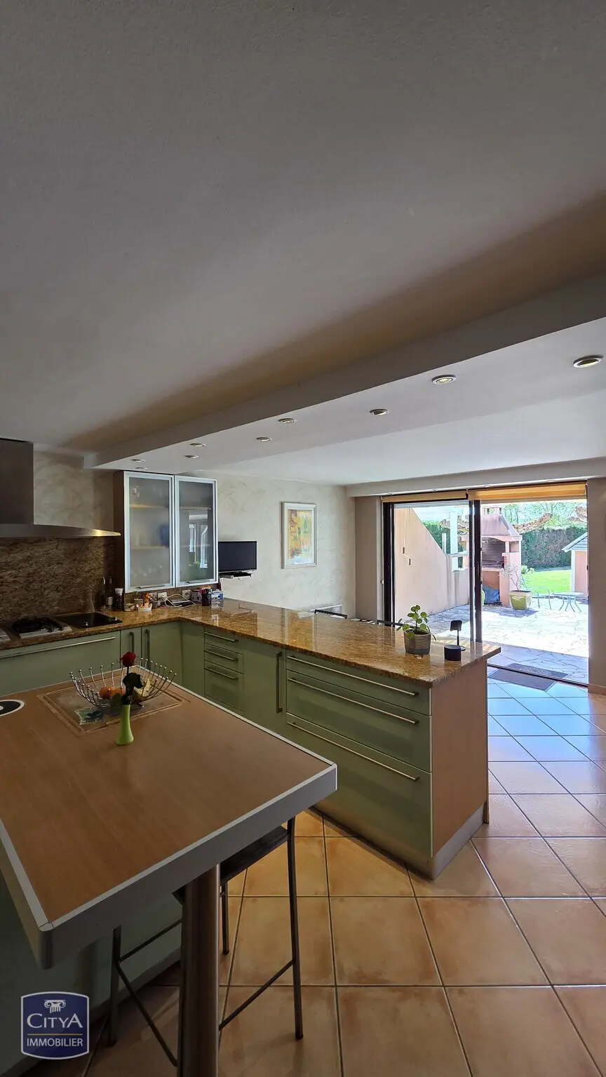 Photo 18 Maison 5 pièces 240m²